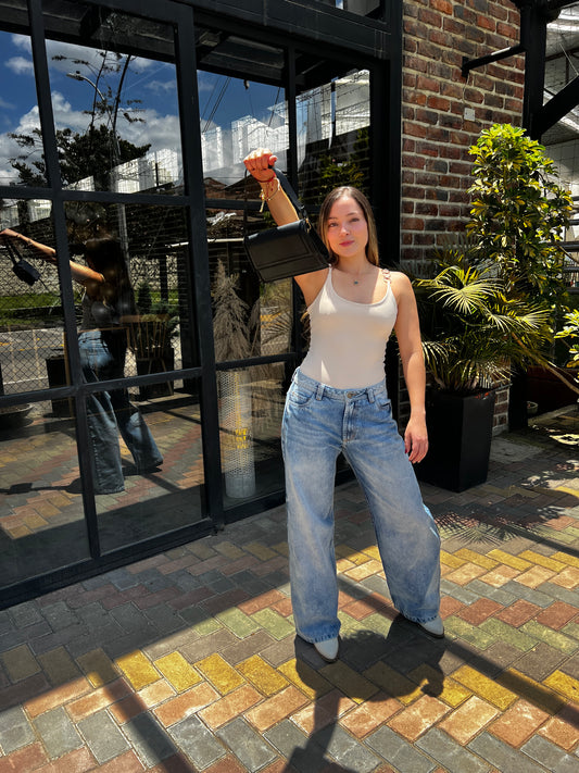 ICONIC BODY ARANDELAS