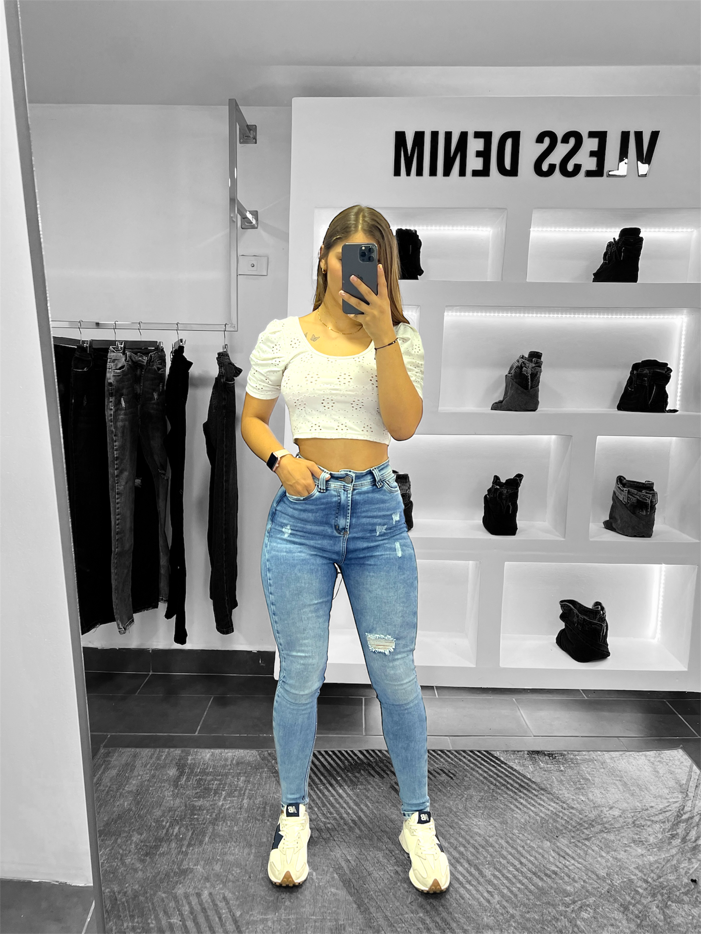 Skinny jean tiro alto